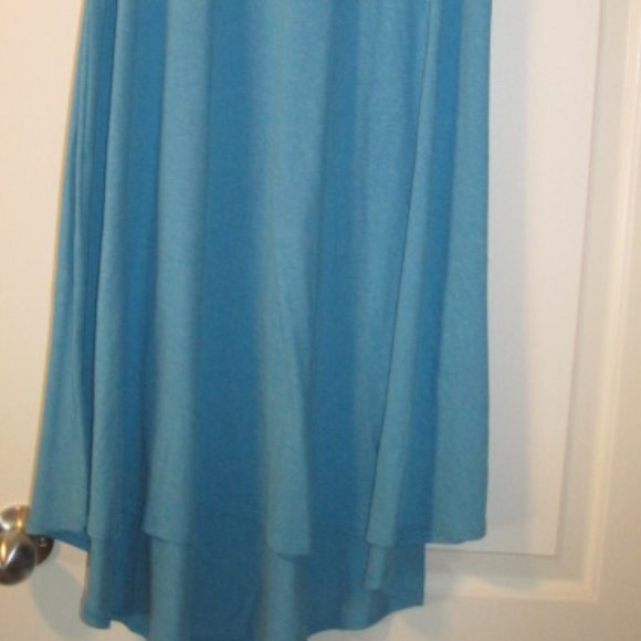 Lularoe Carly Dress - Picture 5 of 5